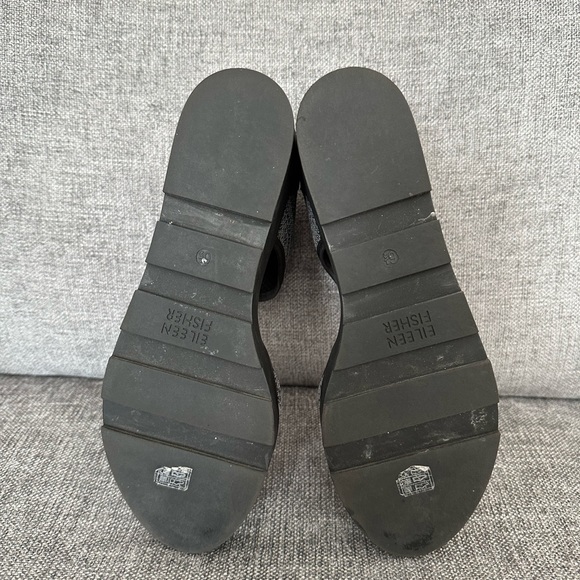 Eileen Fisher summer shoes! Mix of stretch fabric and suede w/ zippers at back. - Picture 4 of 4